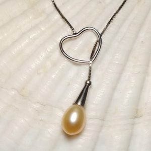 Heart dangle necklace